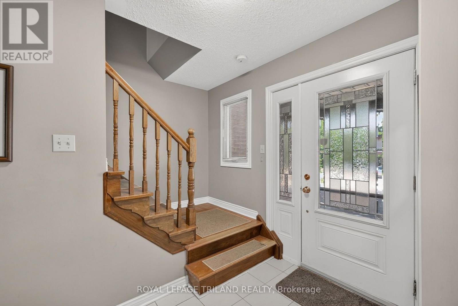 1077 Mahogany Crescent, London North, Ontario  N6H 4V8 - Photo 5 - X13691432