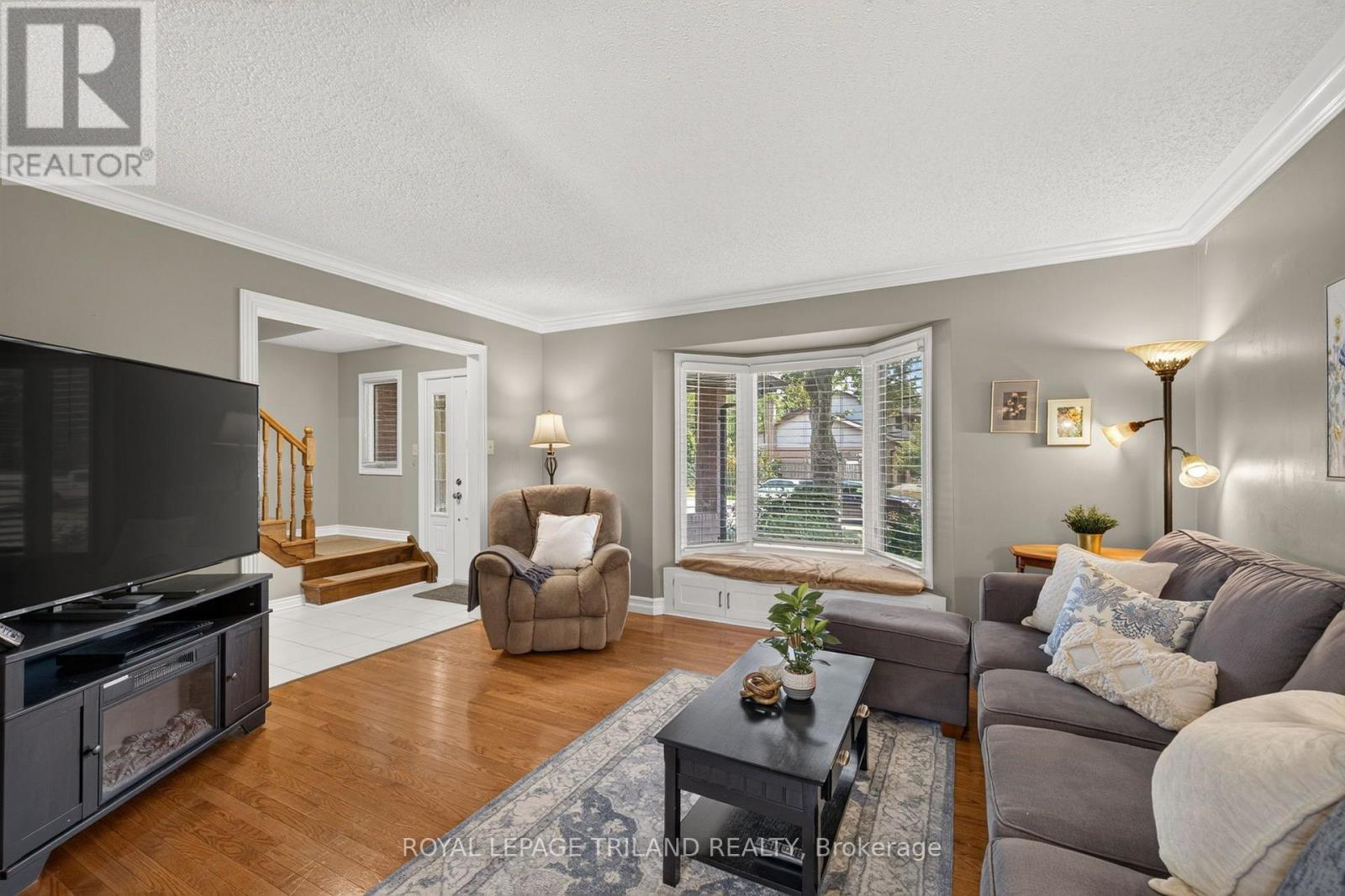 1077 Mahogany Crescent, London North, Ontario  N6H 4V8 - Photo 8 - X13691432
