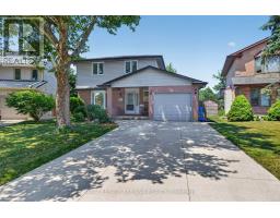 1077 MAHOGANY CRESCENT, London North, Ontario