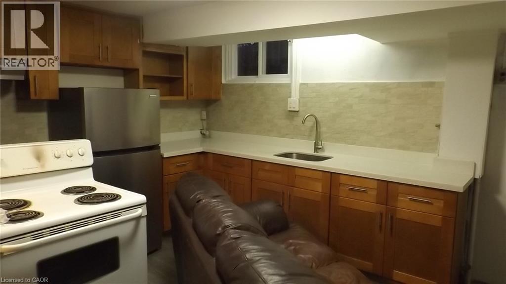 68 Austin Drive, Waterloo, Ontario  N2L 3Y4 - Photo 12 - 40837310