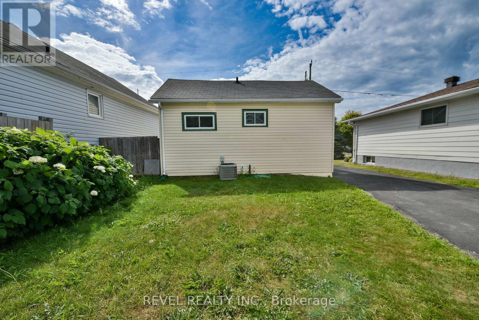 548 Cedar Street S, Timmins, Ontario  P4N 2J5 - Photo 3 - T13691126