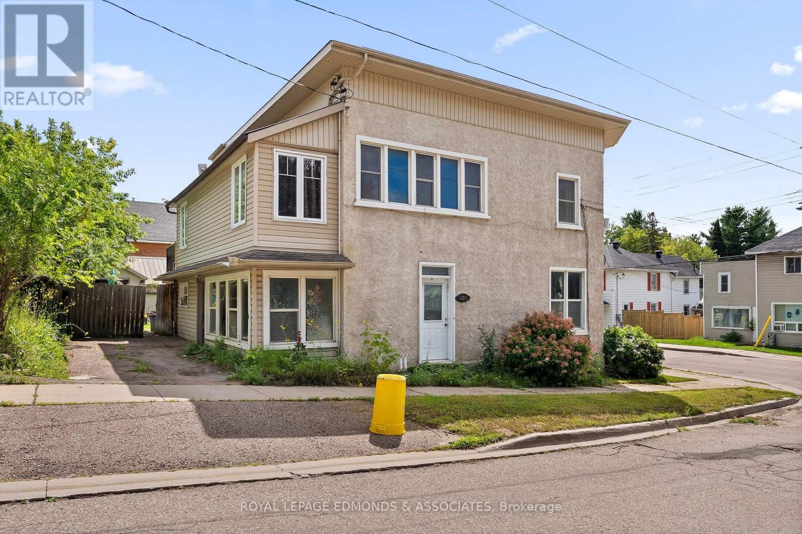 403 Mackay Street, Pembroke, Ontario K8A 1E3 - Photo 2 - X13691294