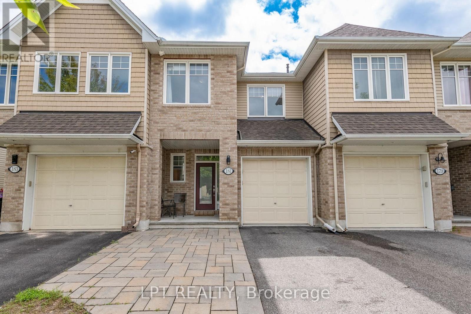 181 Manorwood Crescent, Ottawa, Ontario K1T 3T8 - Photo 2 - X13691108