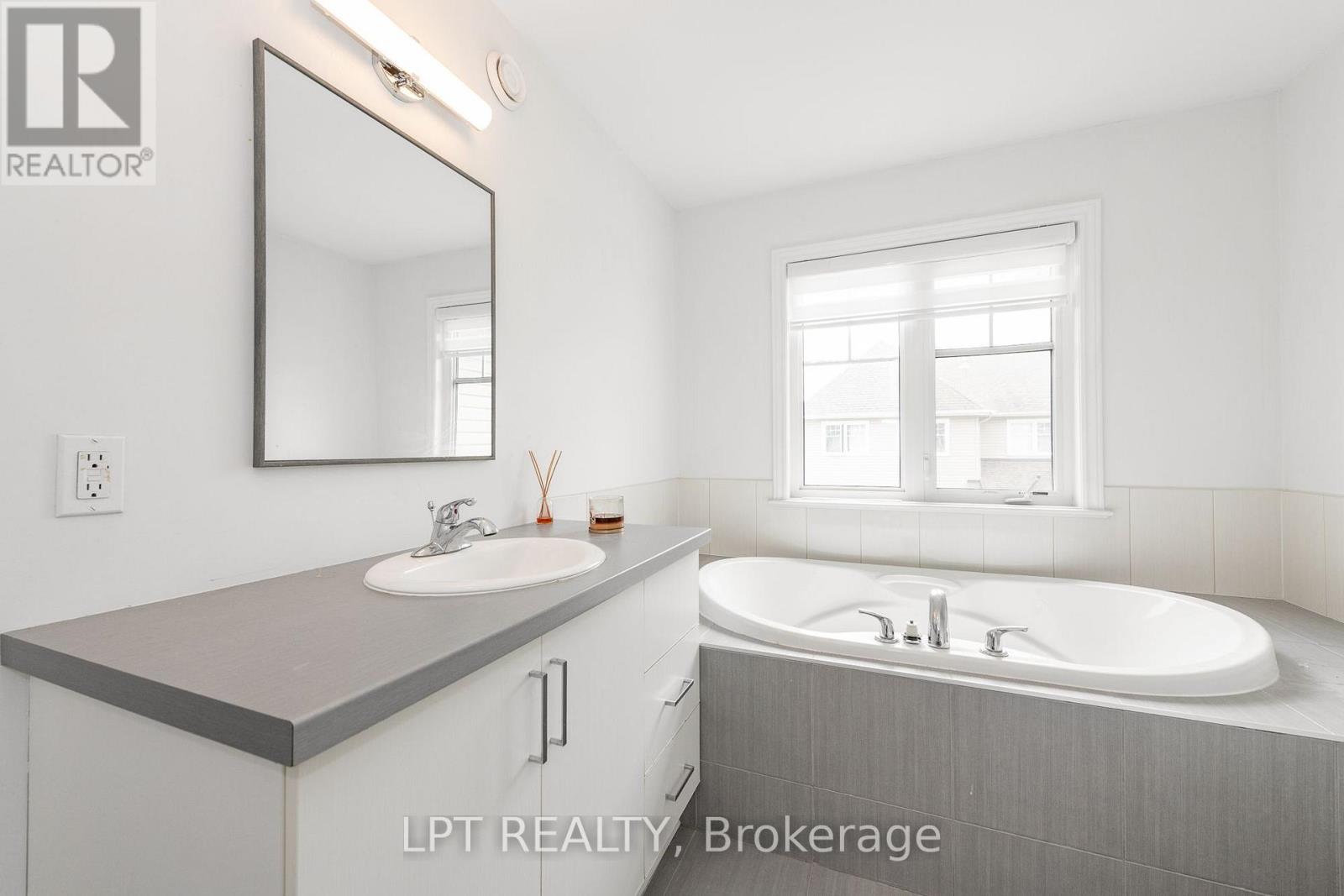 181 Manorwood Crescent, Ottawa, Ontario  K1T 3T8 - Photo 26 - X13691108