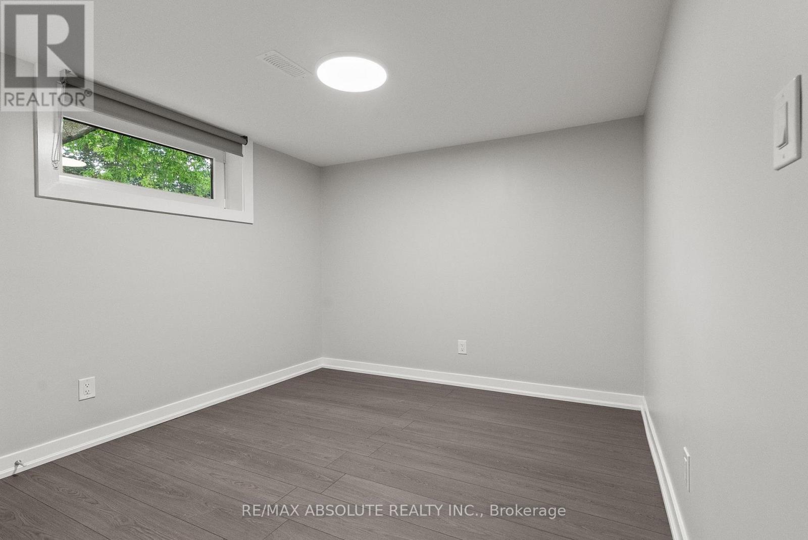 Unit B (Basement) - 403 Pleasant Park Road, Ottawa, Ontario  K1H 5M9 - Photo 13 - X13691120