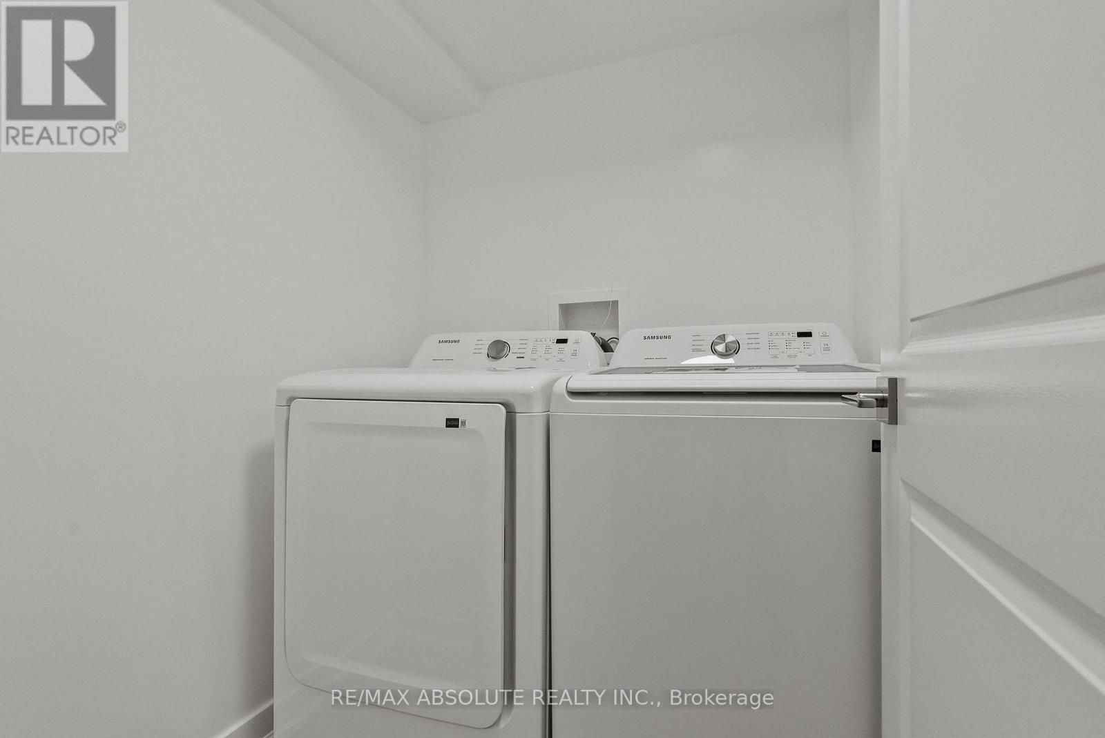 Unit B (Basement) - 403 Pleasant Park Road, Ottawa, Ontario  K1H 5M9 - Photo 9 - X13691120