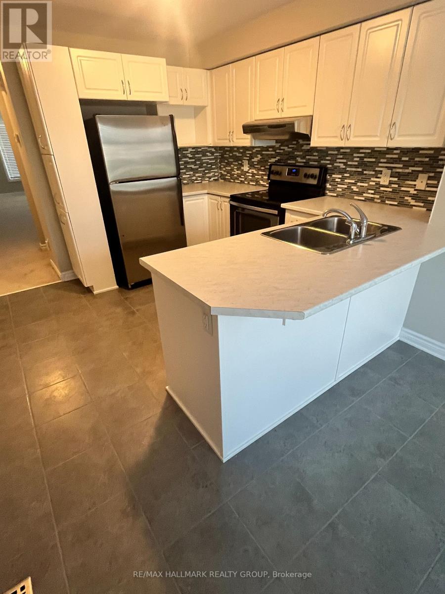619 A Chapman Mills Drive, Ottawa, Ontario K2J 5T1 - Photo 4 - X13691132