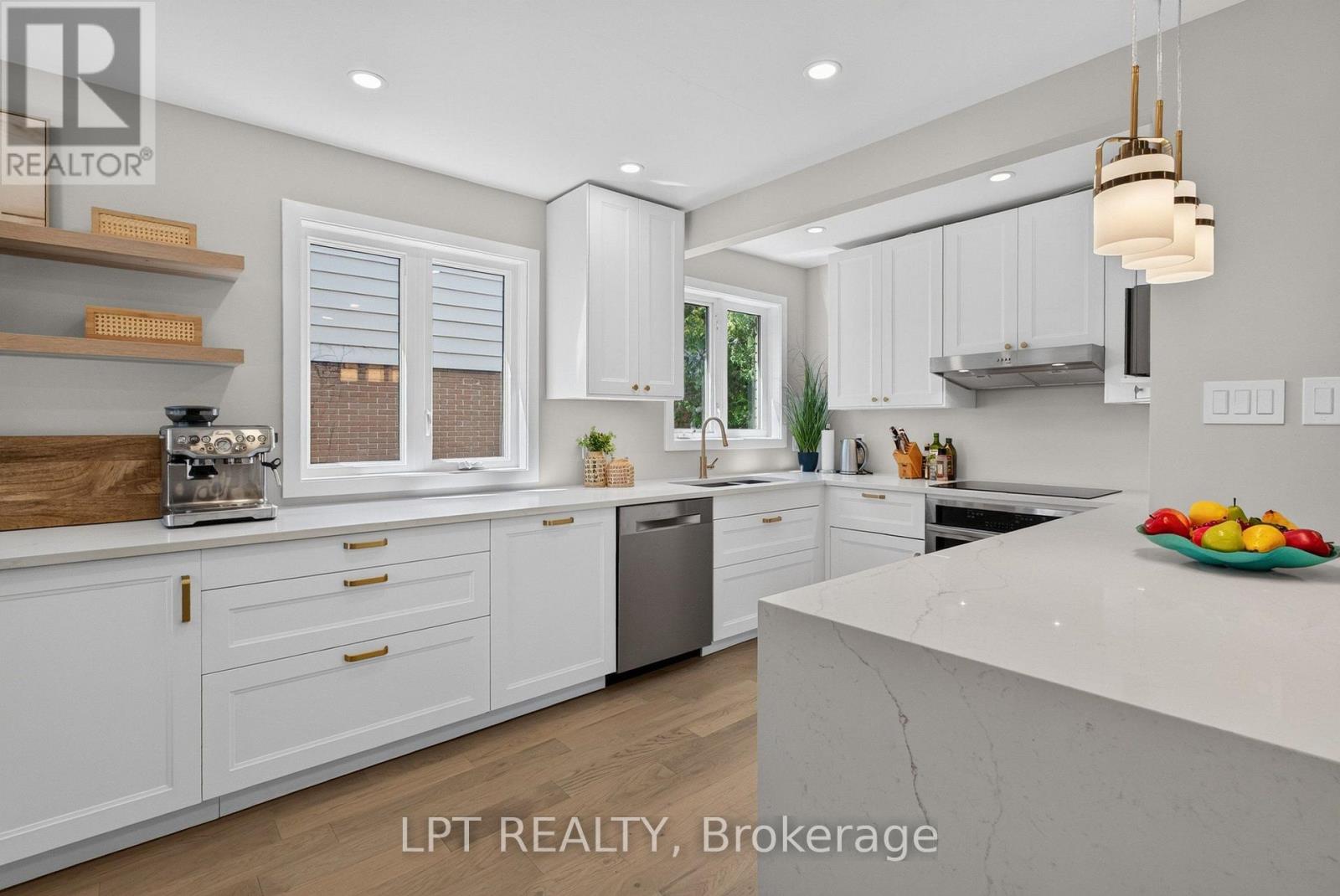 337 Joffre-Belanger Way, Ottawa, Ontario K1L 5K5 - Photo 3 - X13691134