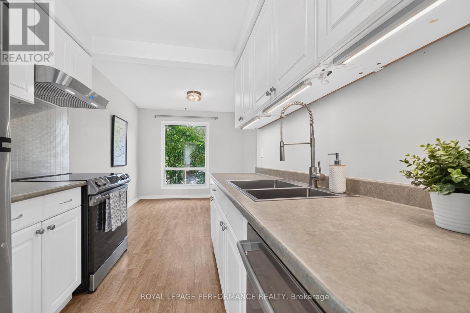 10 - 1288 Belgate Way, Ottawa, Ontario  K1J 8P9 - Photo 12 - X13691210