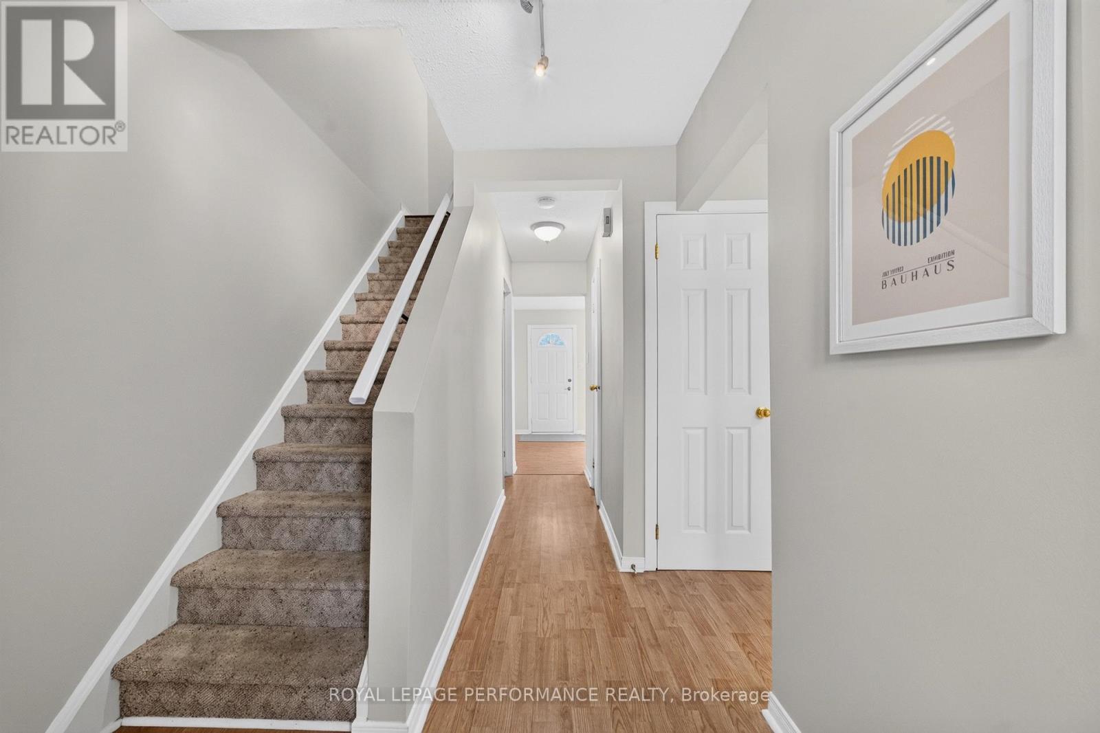 10 - 1288 Belgate Way, Ottawa, Ontario K1J 8P9 - Photo 3 - X13691210