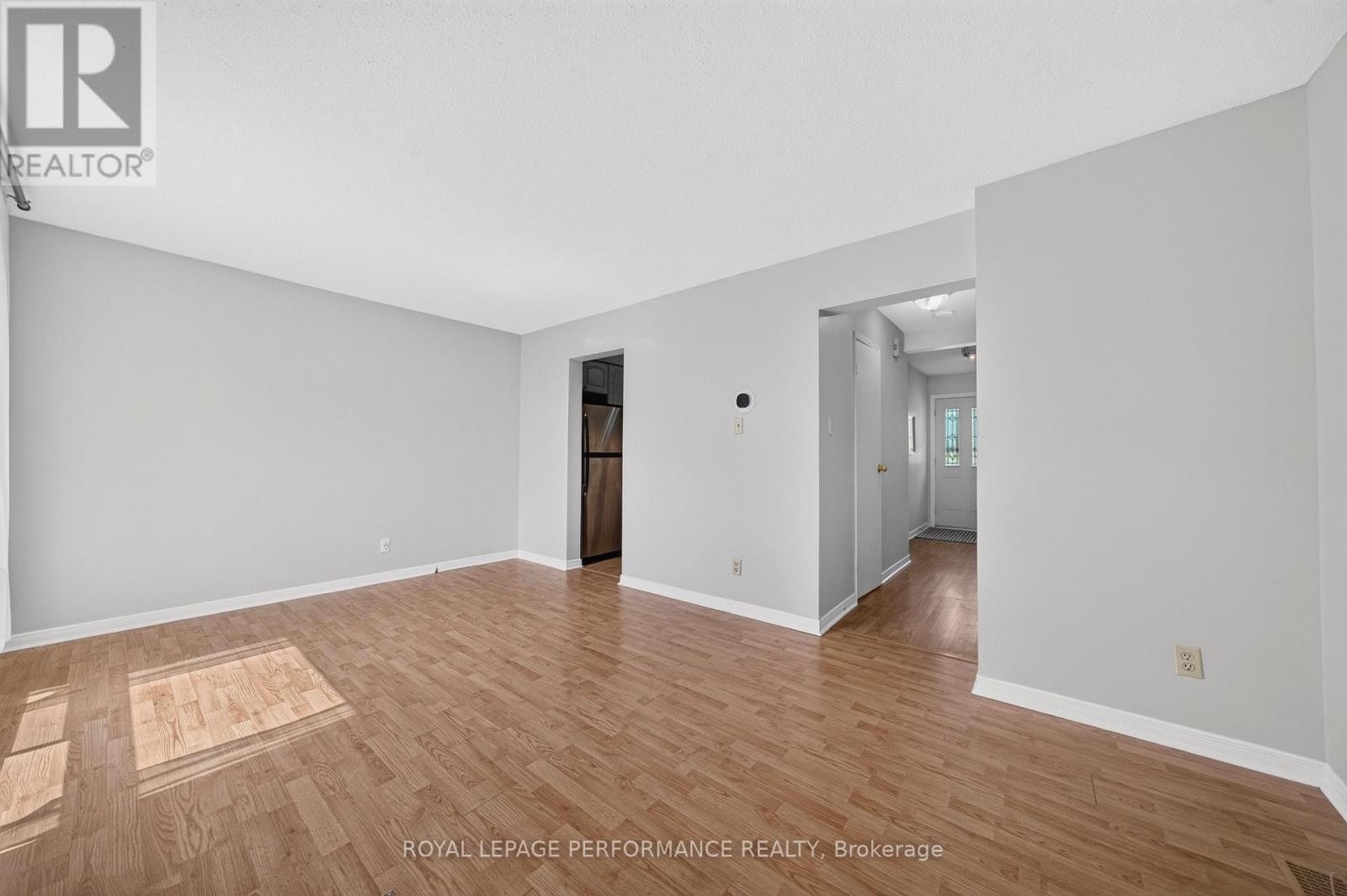 10 - 1288 Belgate Way, Ottawa, Ontario K1J 8P9 - Photo 4 - X13691210