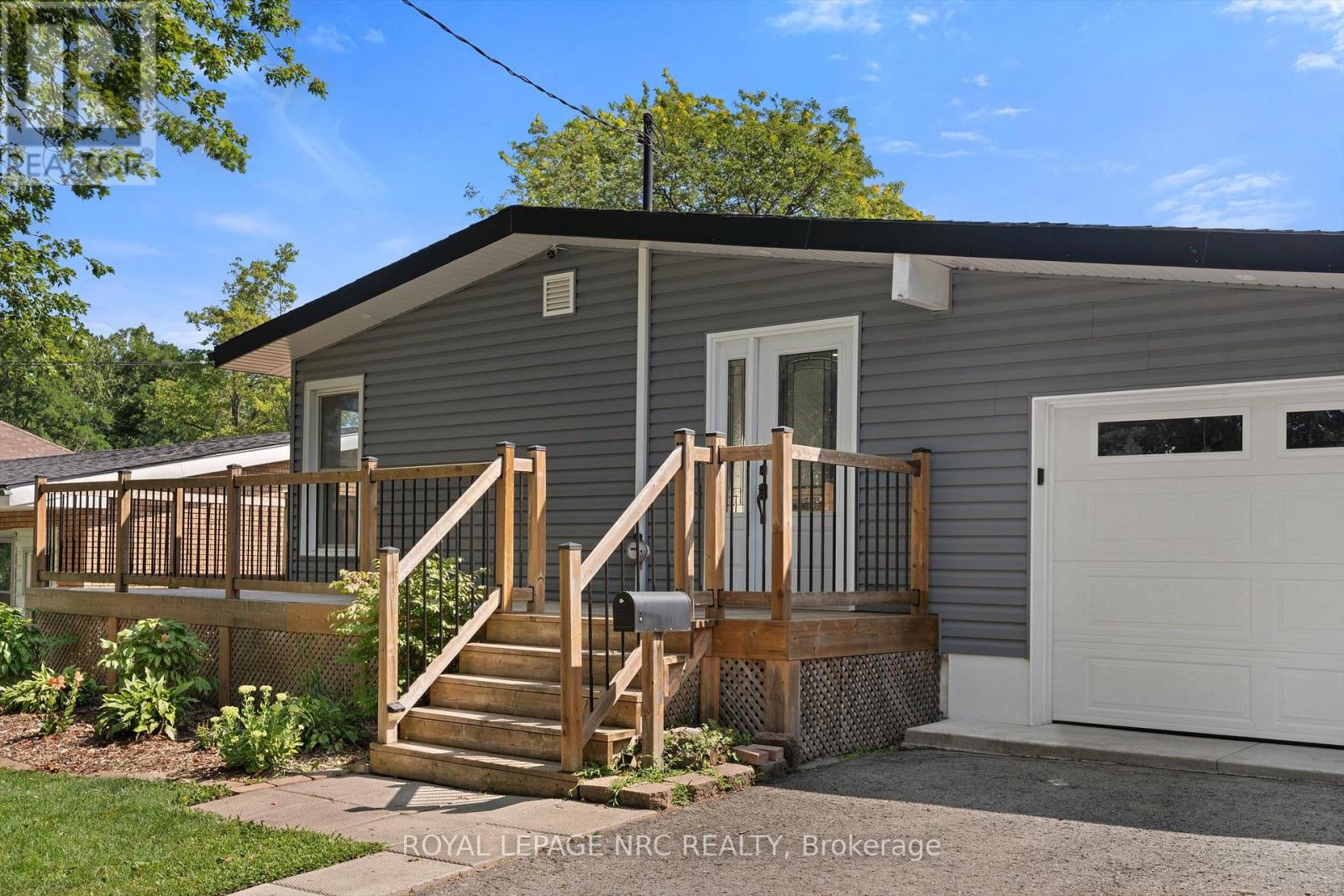 64 Welland Street N, Thorold, Ontario  L2V 2C1 - Photo 3 - X13691150