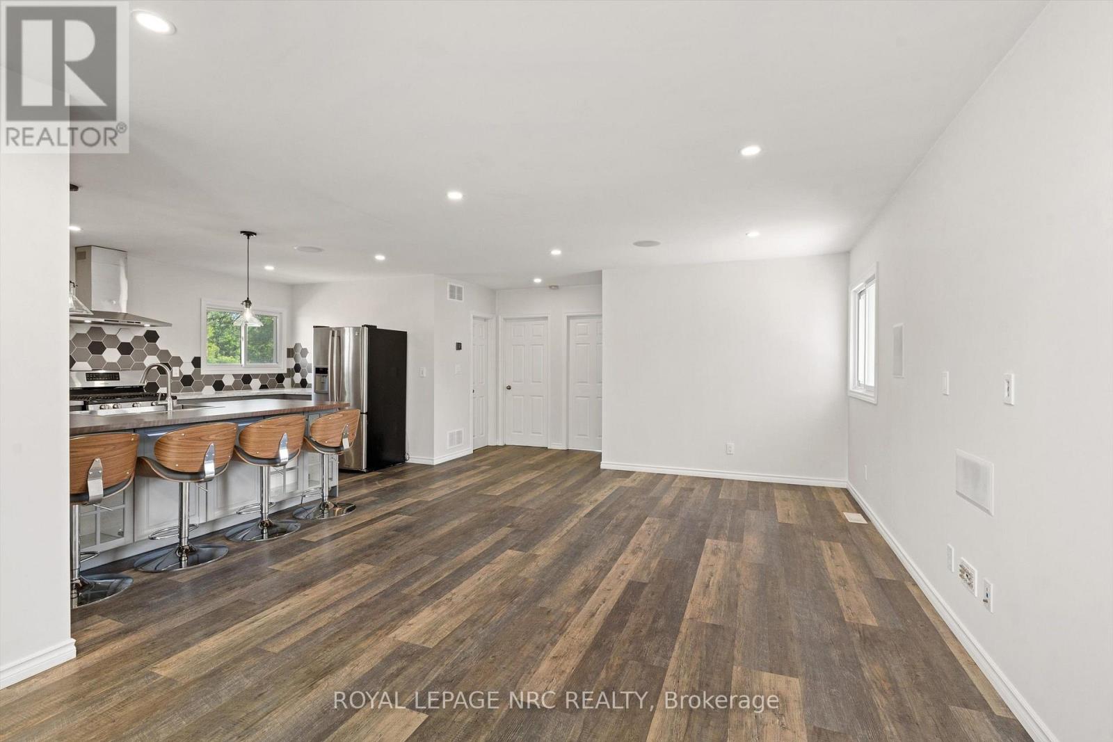 64 Welland Street N, Thorold, Ontario  L2V 2C1 - Photo 7 - X13691150