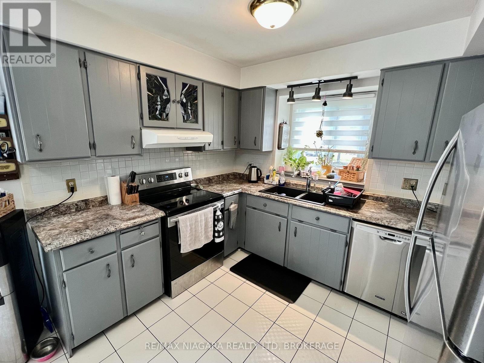 6196 Kirkland Drive, Niagara Falls, Ontario  L2H 2A6 - Photo 16 - X13691292