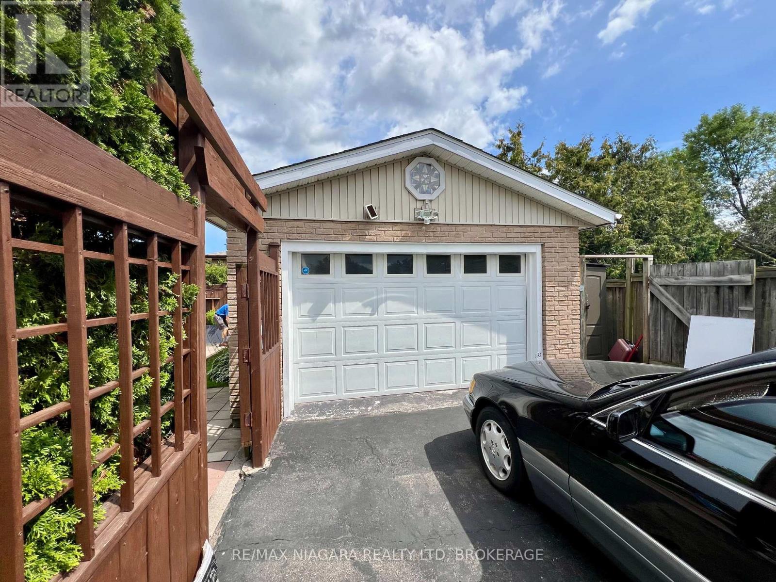 6196 Kirkland Drive, Niagara Falls, Ontario  L2H 2A6 - Photo 4 - X13691292