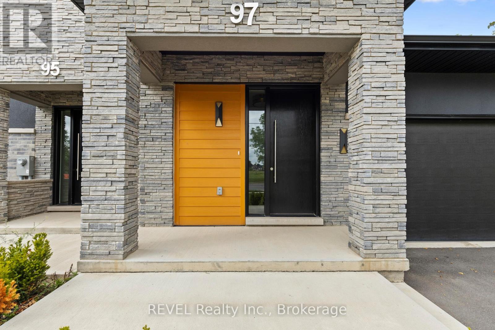 Main Floor - 97 Port Robinson Road, Pelham, Ontario  L3B 5N5 - Photo 4 - X13691412