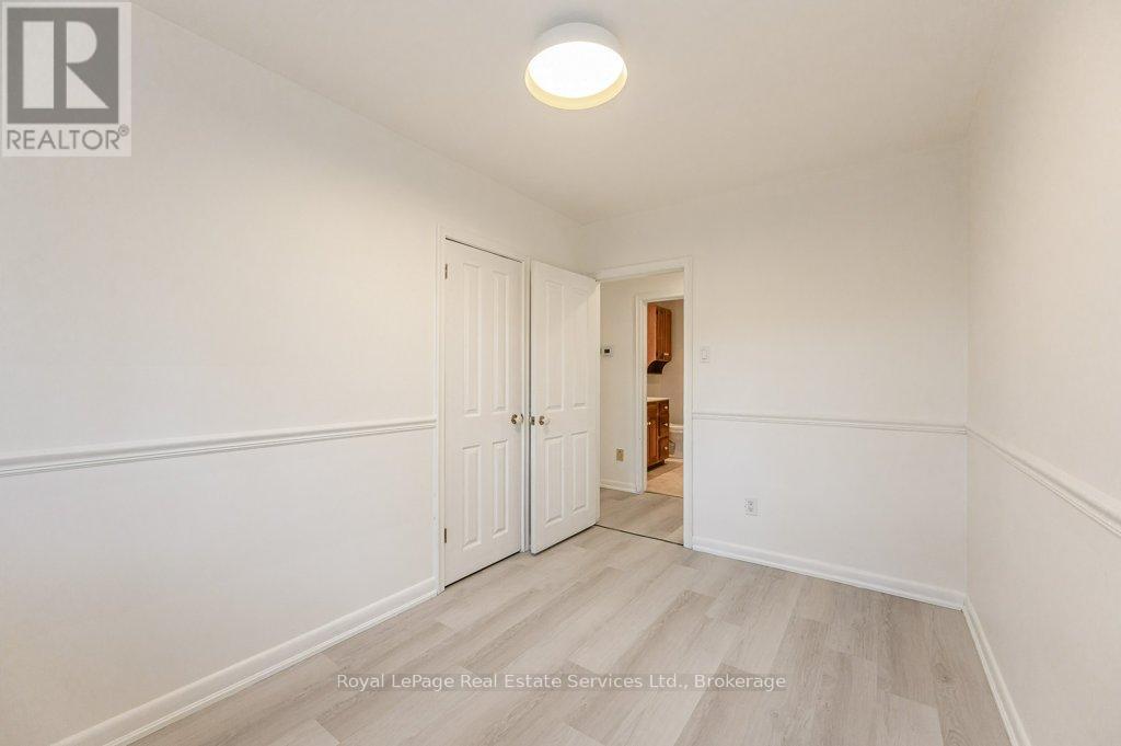 349 Wedgewood Drive, Oakville, Ontario  L6J 4R6 - Photo 22 - W13691370