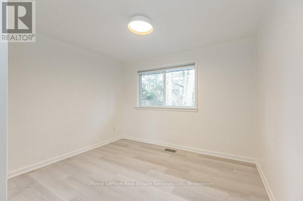 349 Wedgewood Drive, Oakville, Ontario  L6J 4R6 - Photo 24 - W13691370