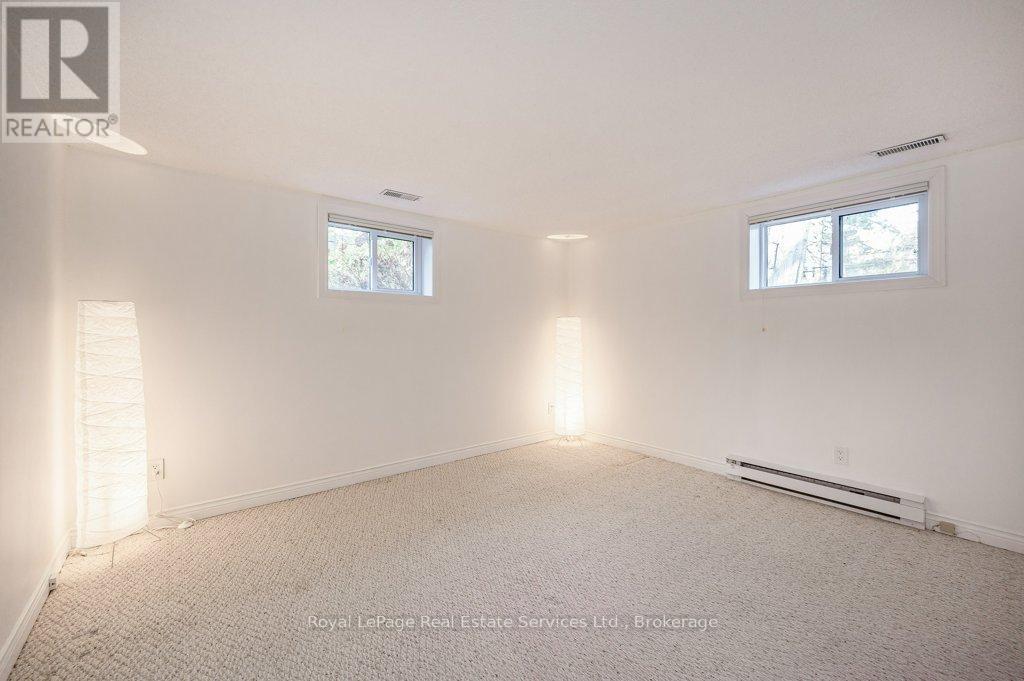 349 Wedgewood Drive, Oakville, Ontario  L6J 4R6 - Photo 31 - W13691370