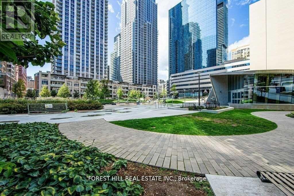 1615 - 386 Yonge Street, Toronto, Ontario  M5B 0A5 - Photo 3 - C13691256