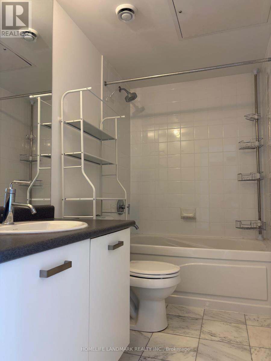2507 - 832 Bay Street, Toronto, Ontario  M5S 1Z6 - Photo 8 - C13691272