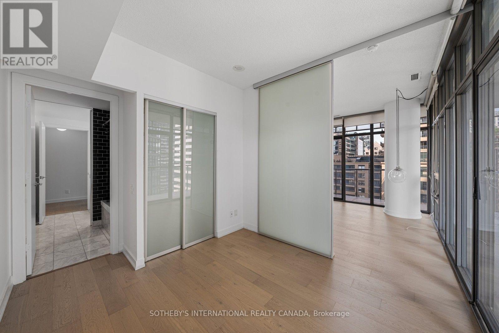 1611 - 33 Charles Street E, Toronto, Ontario  M4Y 0A2 - Photo 14 - C13691316