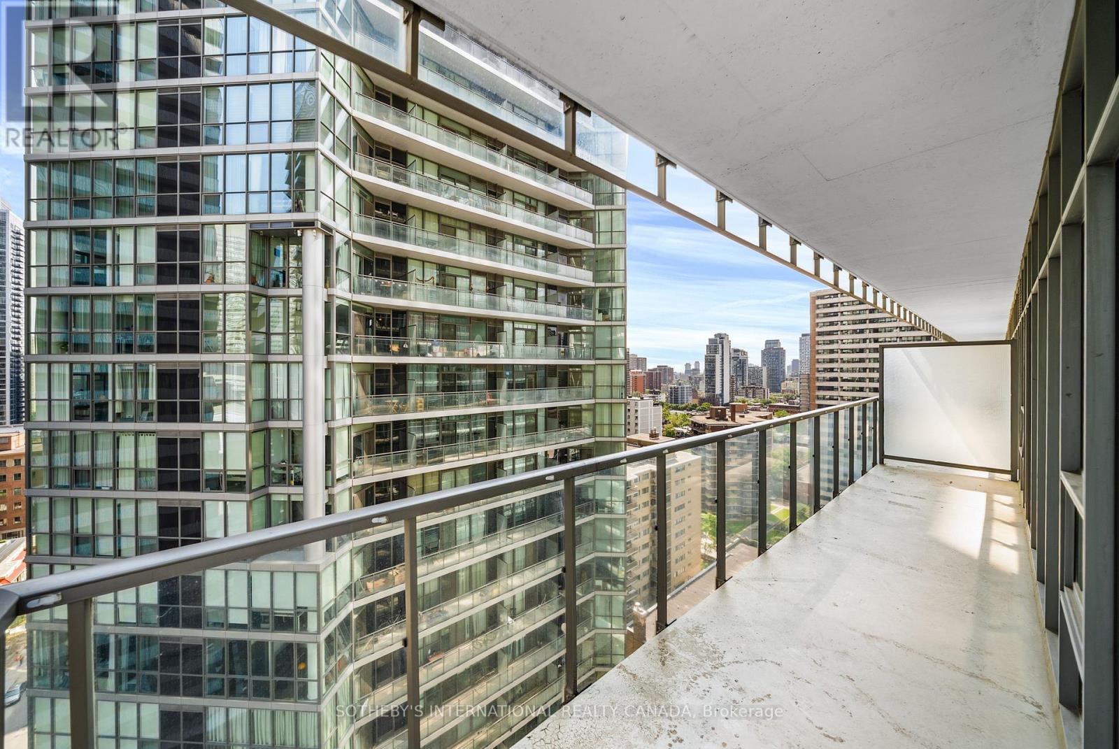 1611 - 33 Charles Street E, Toronto, Ontario  M4Y 0A2 - Photo 23 - C13691316