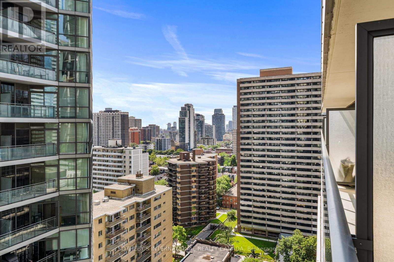 1611 - 33 Charles Street E, Toronto, Ontario  M4Y 0A2 - Photo 24 - C13691316