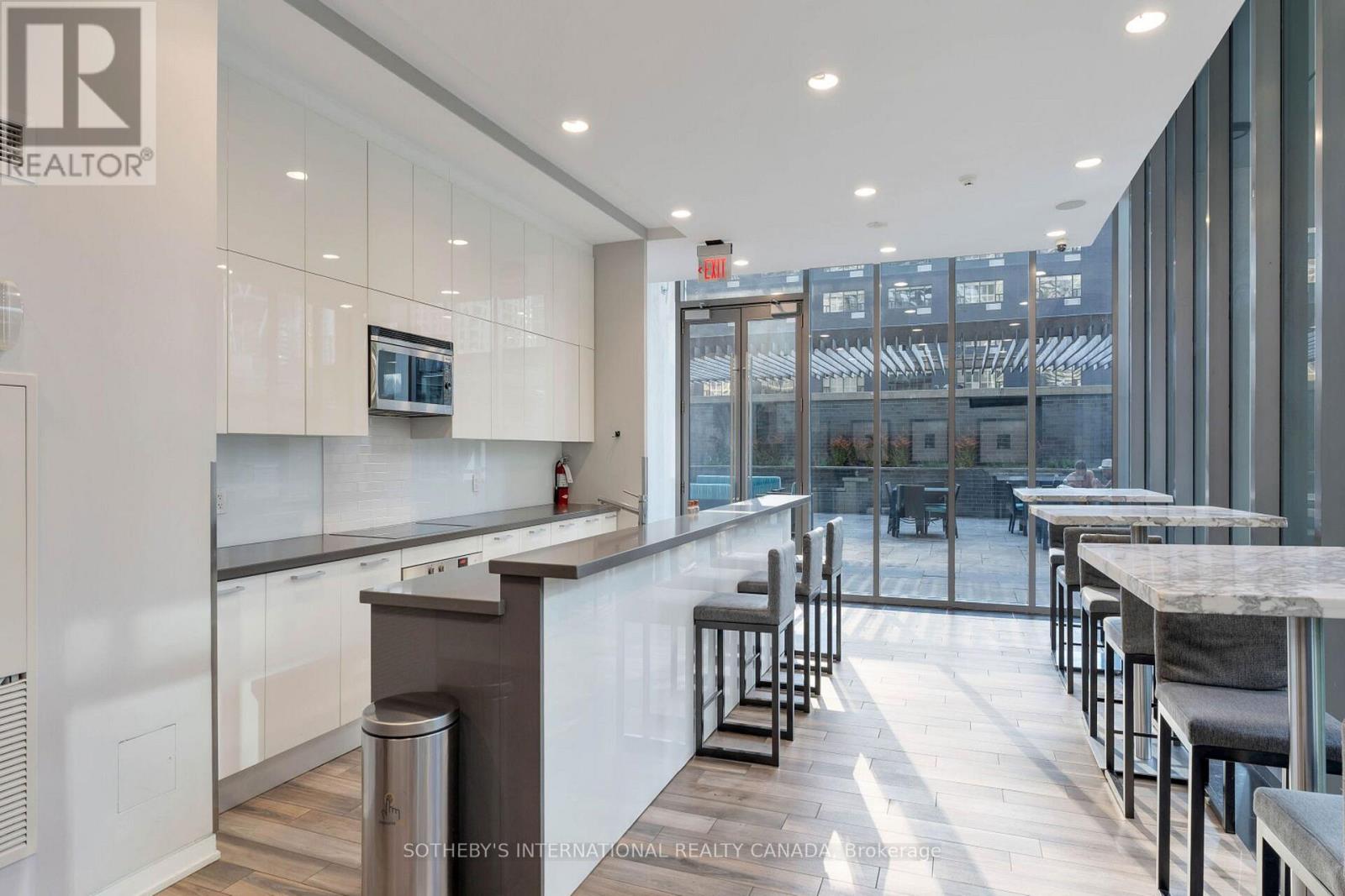 1611 - 33 Charles Street E, Toronto, Ontario  M4Y 0A2 - Photo 37 - C13691316