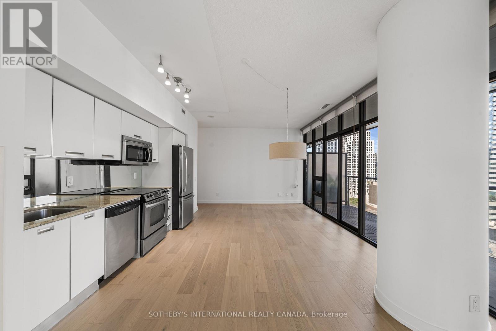1611 - 33 Charles Street E, Toronto, Ontario  M4Y 0A2 - Photo 9 - C13691316
