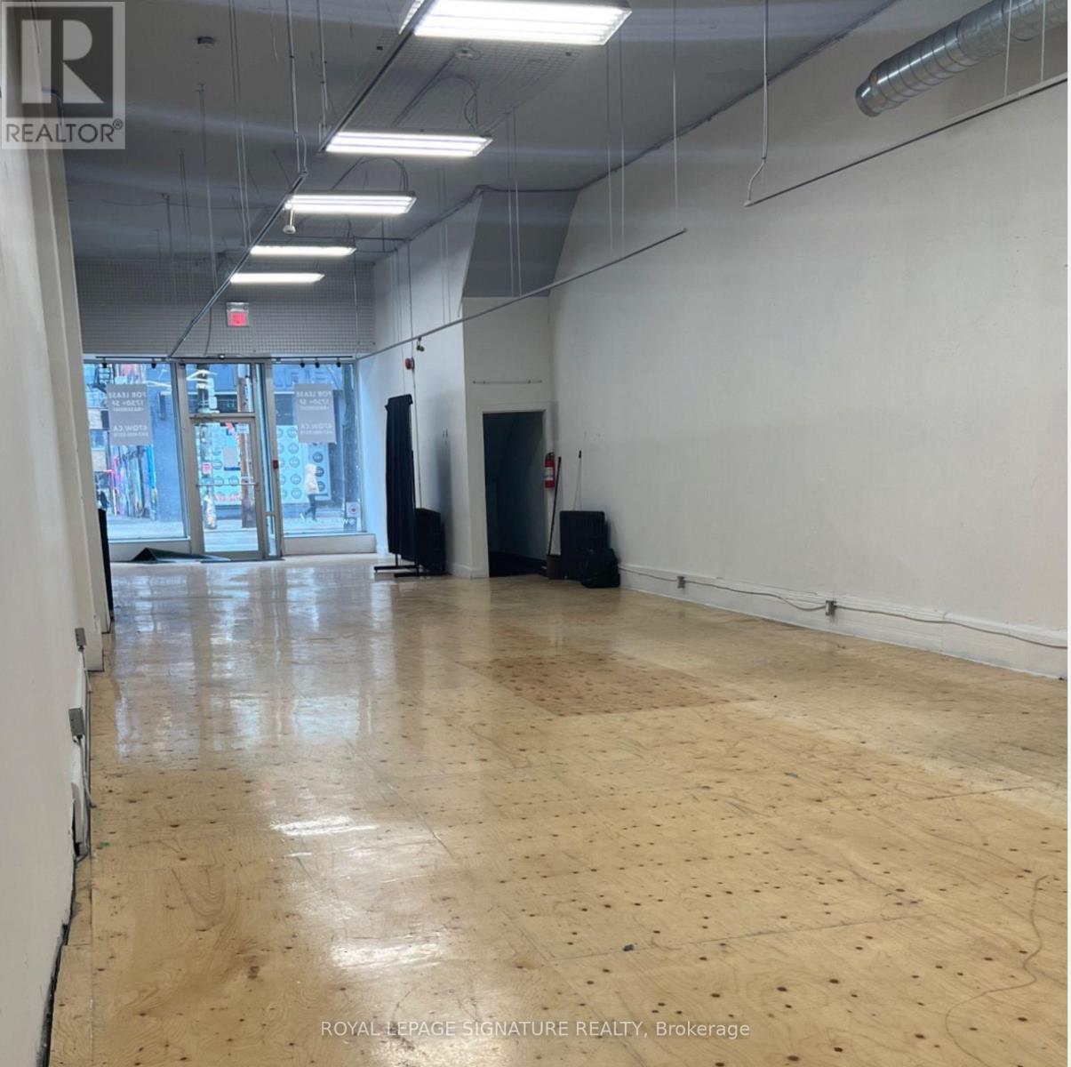 474 QUEEN STREET W, Toronto, Ontario