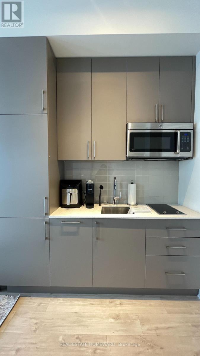 813w - 27 Bathurst Street, Toronto, Ontario  M5V 0R1 - Photo 13 - C13691400
