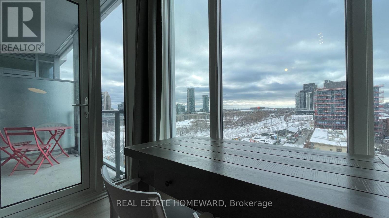 813w - 27 Bathurst Street, Toronto, Ontario  M5V 0R1 - Photo 17 - C13691400
