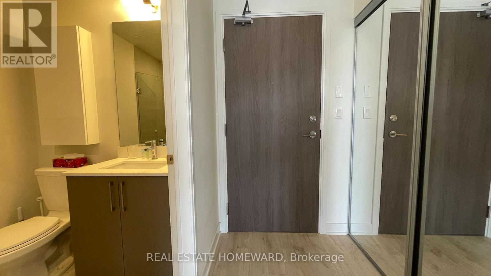 813w - 27 Bathurst Street, Toronto, Ontario  M5V 0R1 - Photo 6 - C13691400