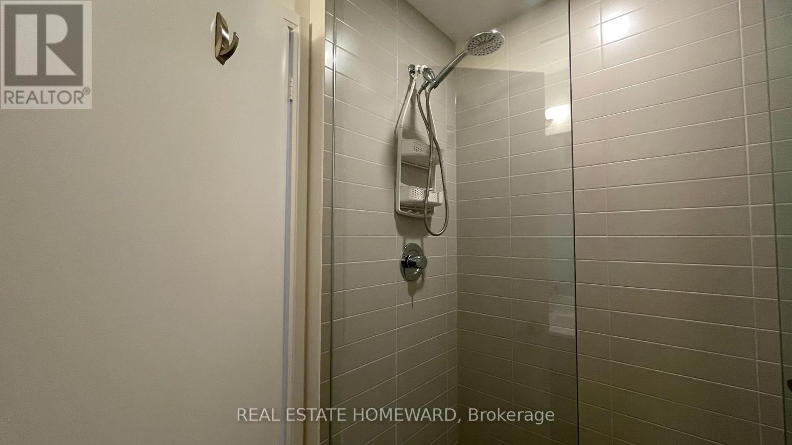813w - 27 Bathurst Street, Toronto, Ontario  M5V 0R1 - Photo 7 - C13691400