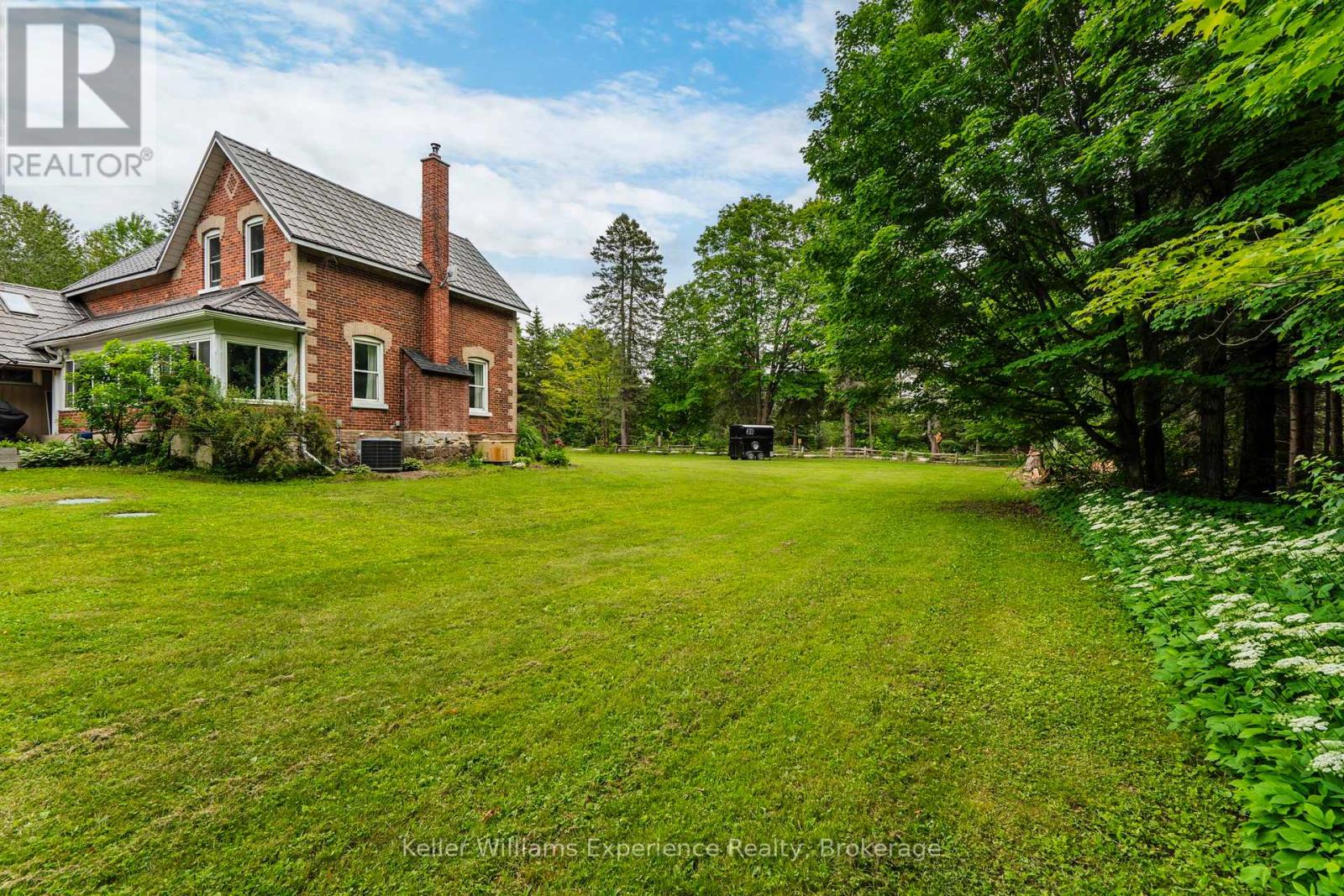 3744 Flos 4 Road W, Springwater, Ontario  L0M 1S0 - Photo 27 - S13691436