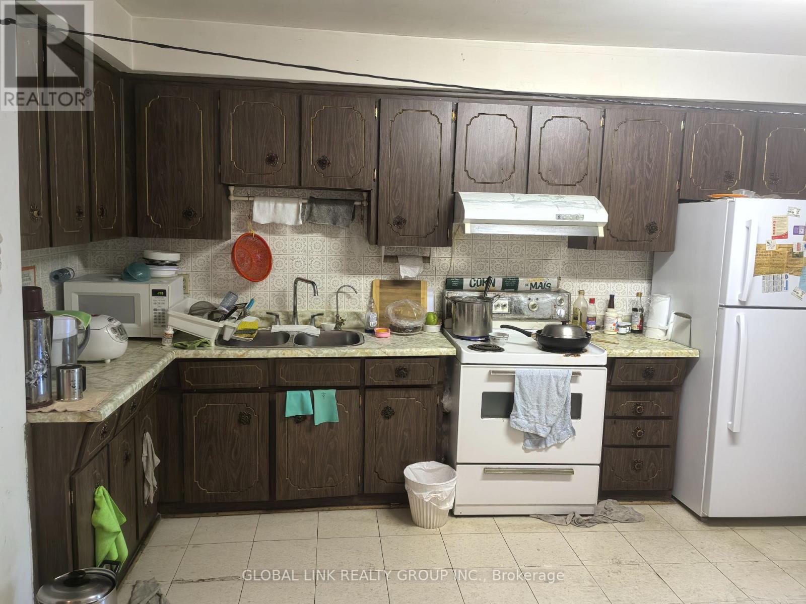 1346 Danforth Avenue, Toronto, Ontario  M4J 1M9 - Photo 9 - E13691142