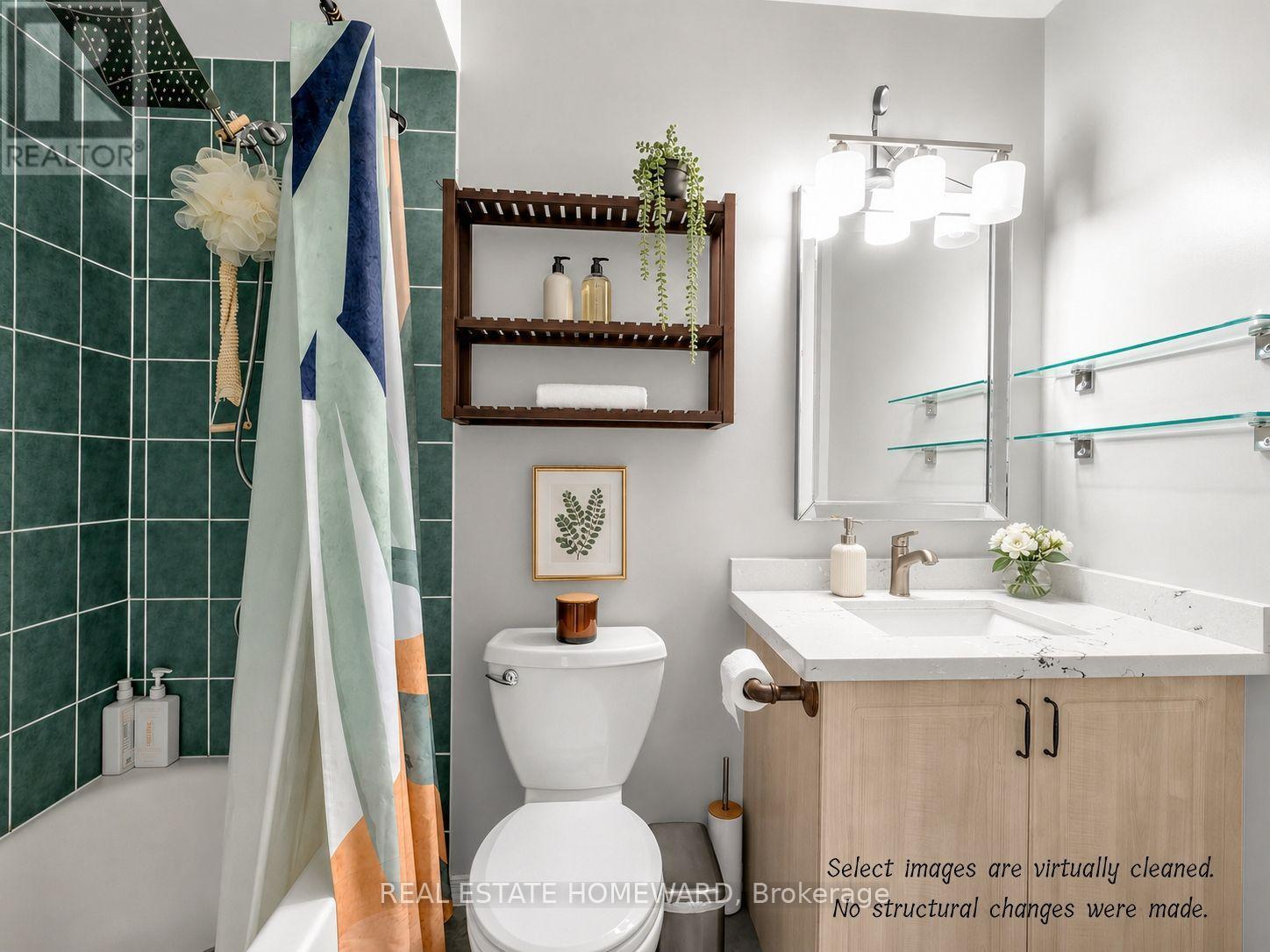 24 Filmic Lane, Toronto, Ontario  M4M 3R1 - Photo 14 - E13691164