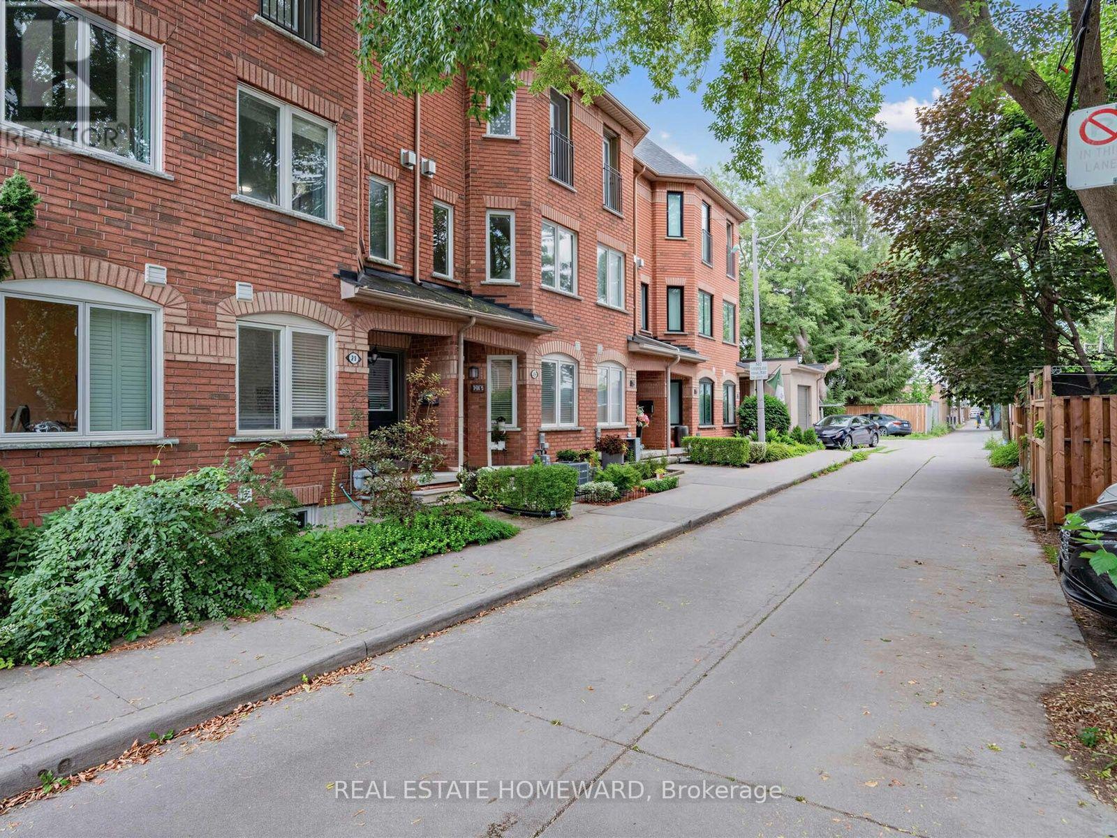 24 Filmic Lane, Toronto, Ontario  M4M 3R1 - Photo 26 - E13691164