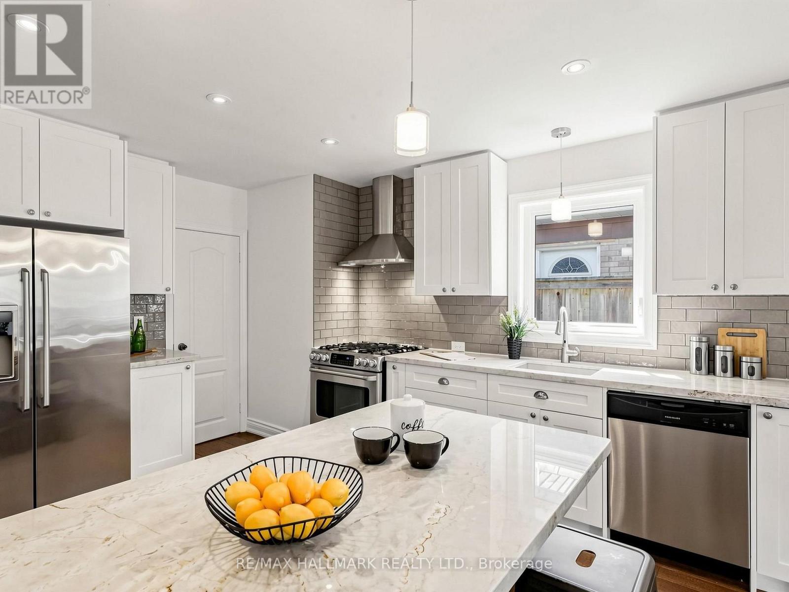 7 Panmure Crescent, Toronto, Ontario  M1K 4Y5 - Photo 12 - E13691352