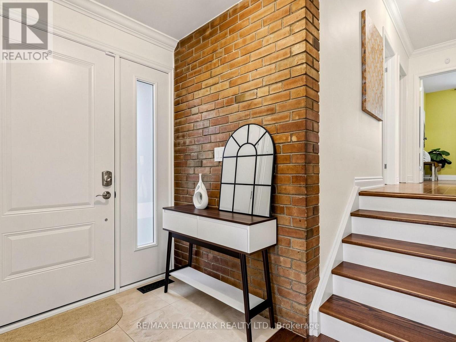 7 Panmure Crescent, Toronto, Ontario  M1K 4Y5 - Photo 18 - E13691352