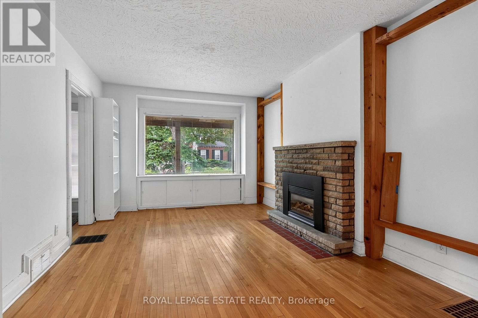 29 Red Deer Avenue, Toronto, Ontario  M1N 2Z1 - Photo 11 - E13691408
