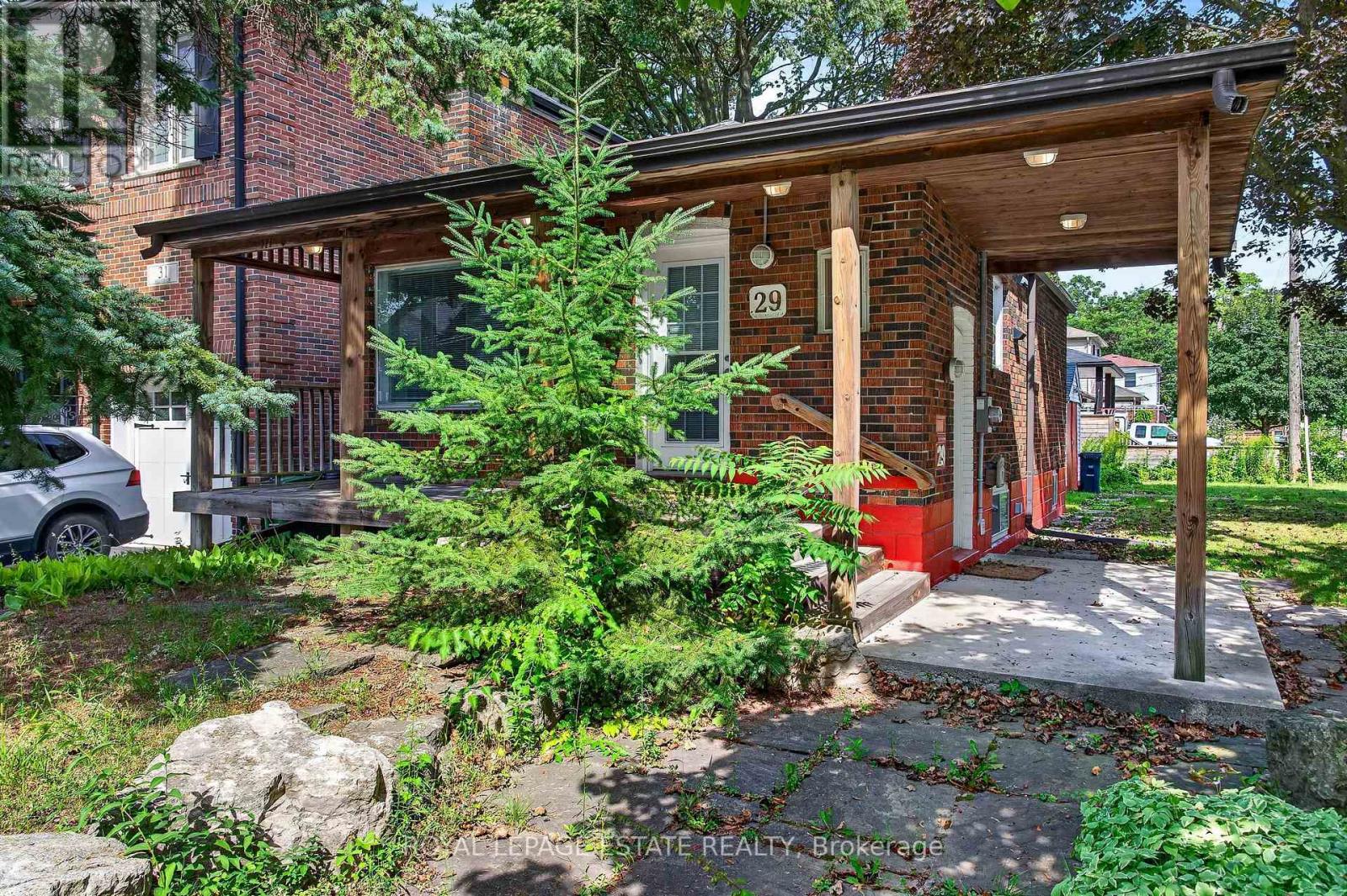 29 Red Deer Avenue, Toronto, Ontario  M1N 2Z1 - Photo 2 - E13691408