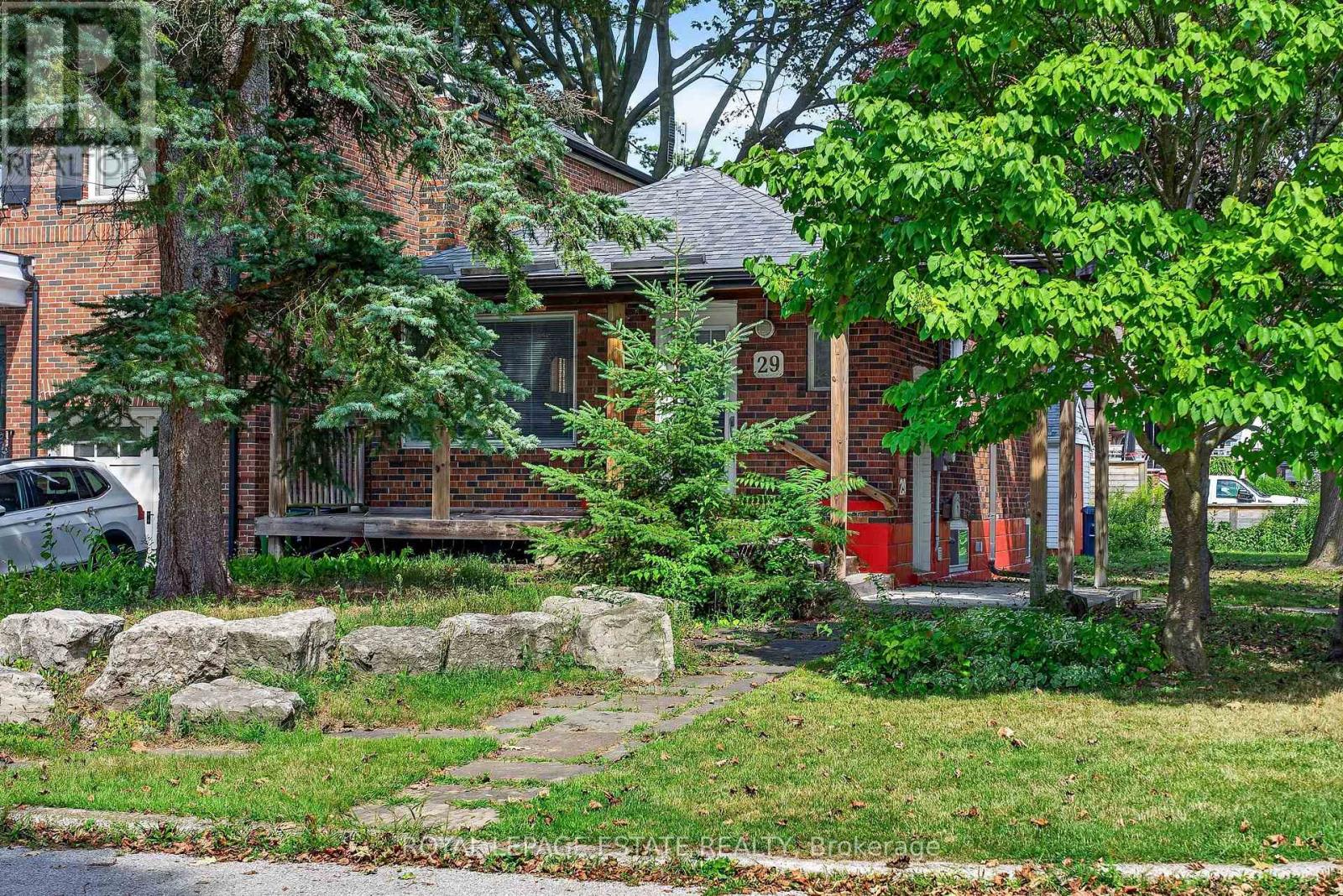 29 Red Deer Avenue, Toronto, Ontario  M1N 2Z1 - Photo 3 - E13691408