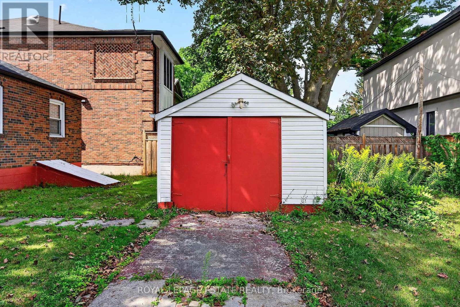 29 Red Deer Avenue, Toronto, Ontario  M1N 2Z1 - Photo 37 - E13691408