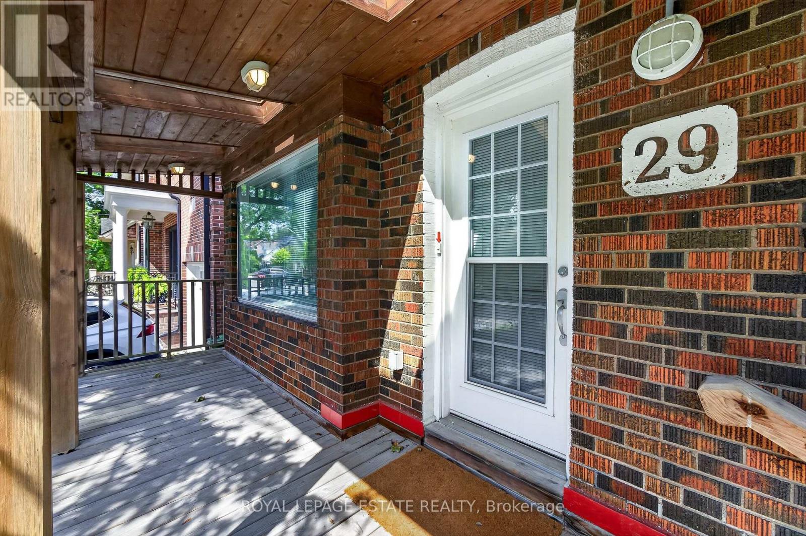 29 RED DEER AVENUE