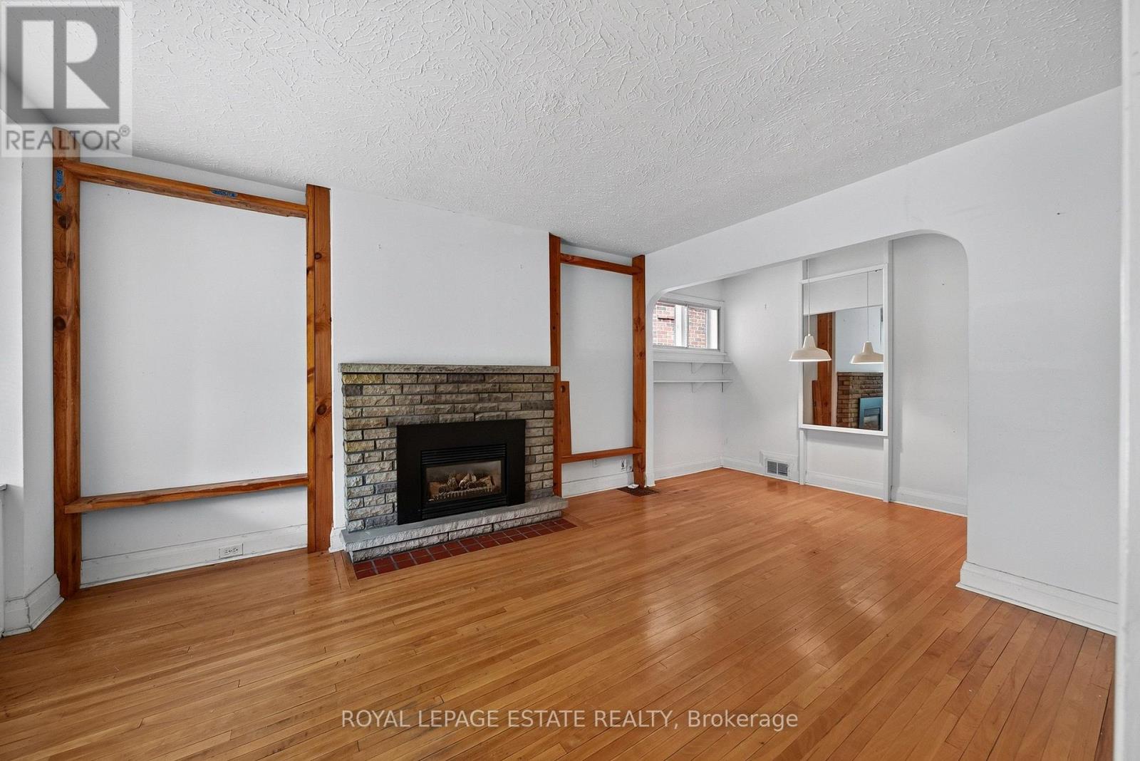 29 Red Deer Avenue, Toronto, Ontario  M1N 2Z1 - Photo 8 - E13691408