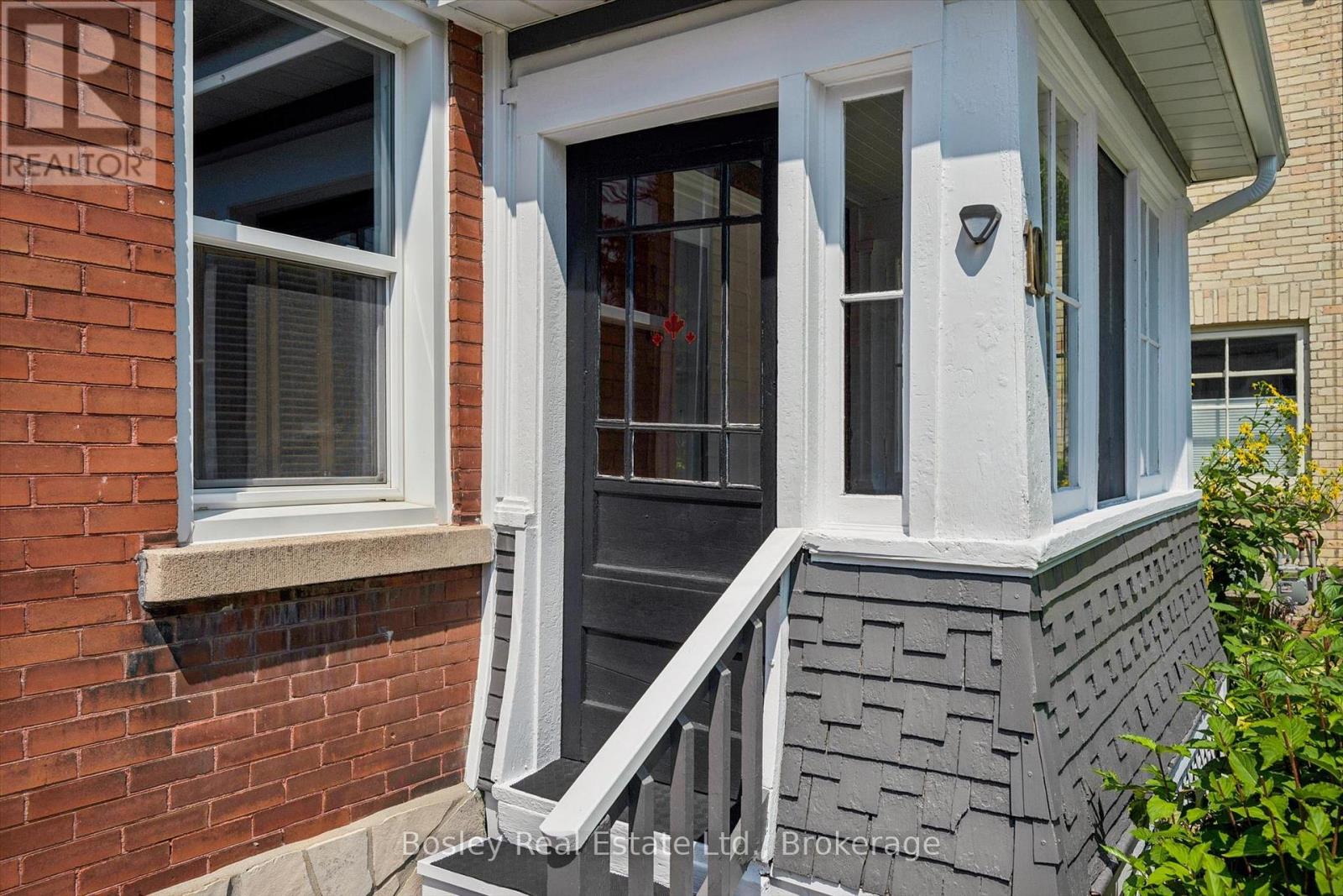 10 Pearl Street, Guelph, Ontario  N1E 2E3 - Photo 4 - X13691182