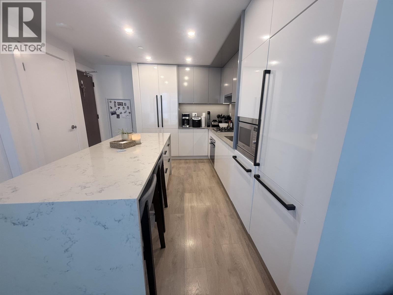 2510 4711 Hazel Street, Burnaby, British Columbia  V5H 0J9 - Photo 2 - R3157030