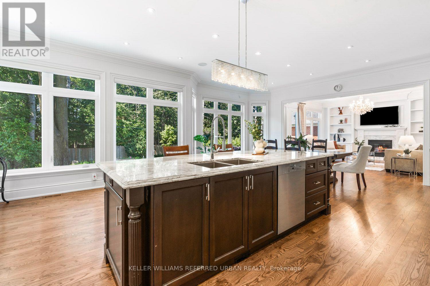 14 Tremont Crescent, Toronto, Ontario  M3B 2S1 - Photo 15 - C13643624